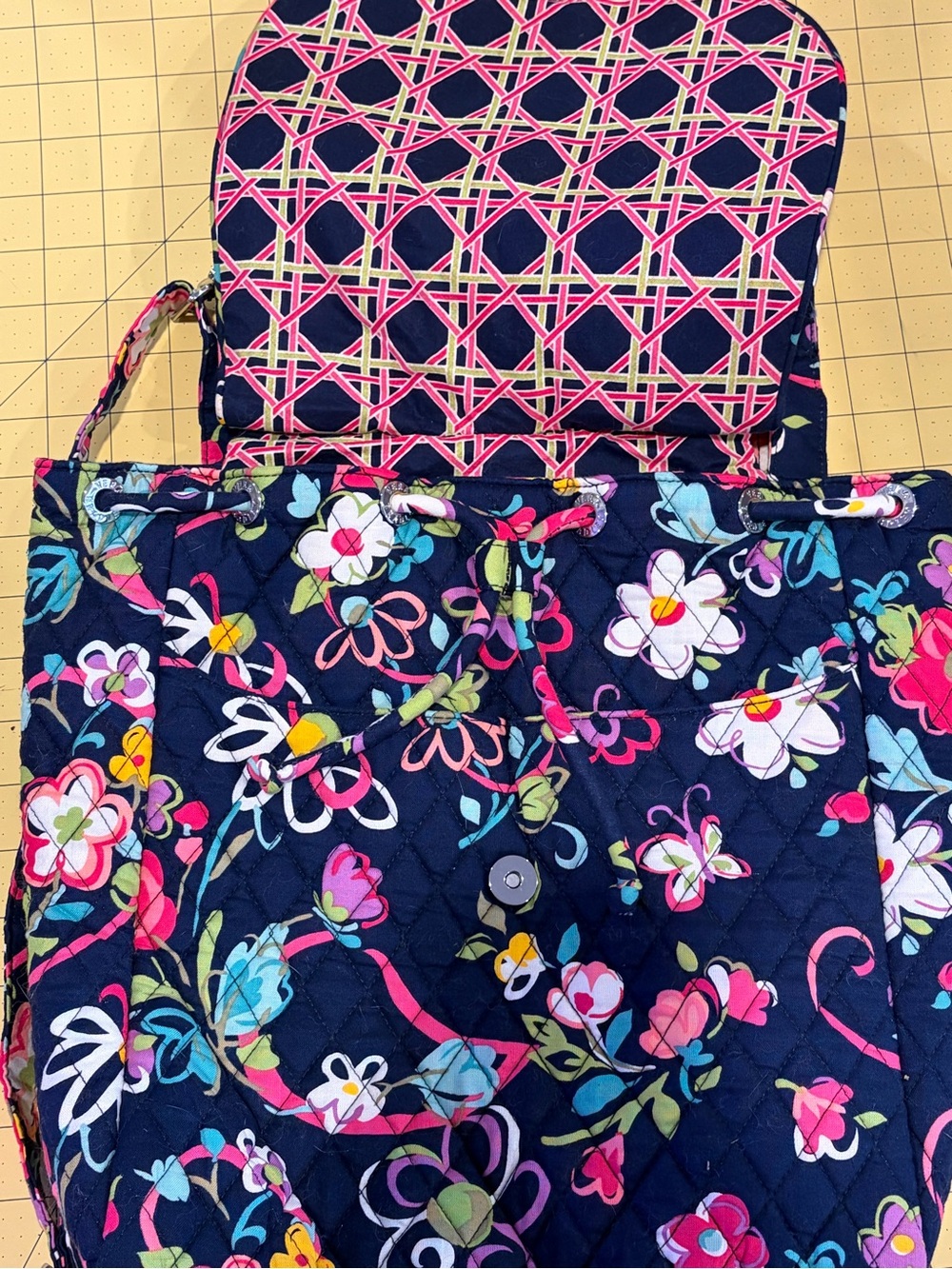 Vera Bradley Navy Floral "Ribbons" Quilted convertible Shoulder Tote/Backpack - Picture 2 of 6